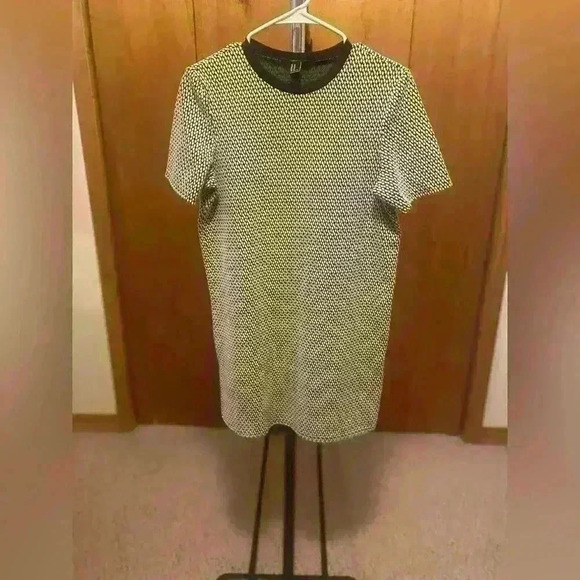 Forever 21 Houndstooth Above The Knee Sheath Dress Size Medium Elegant Work - Picture 1 of 11